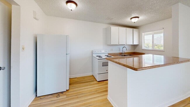 Building Photo - 7 Merrydale Rd