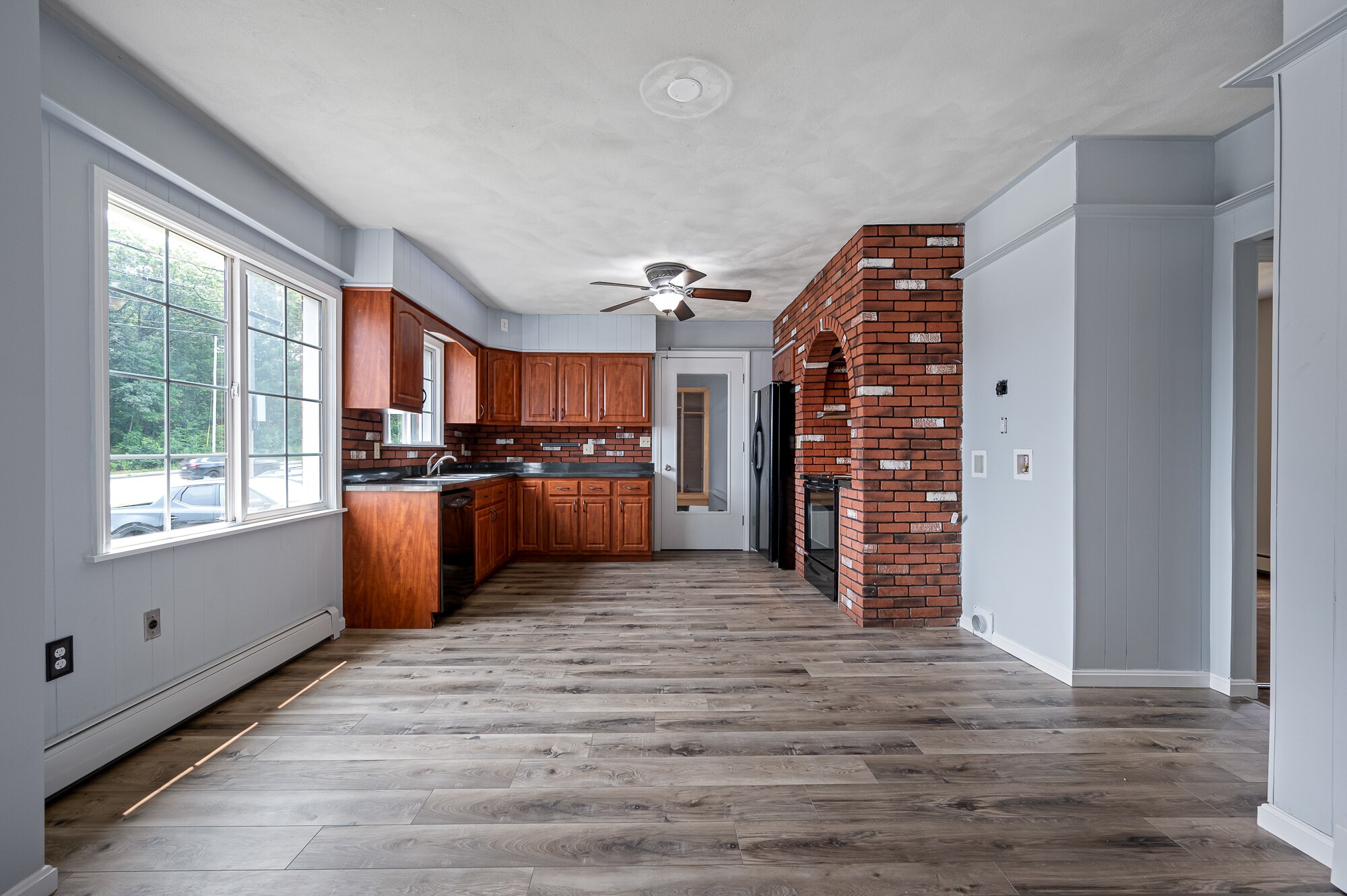 Building Photo - 7 Pasadena Pky