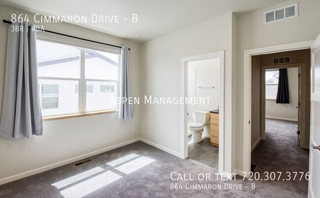 Building Photo - 864 Cimarron Dr