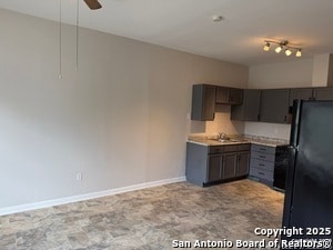 Building Photo - 319 Harding Pl