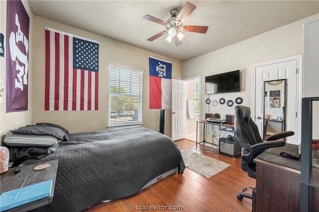 Building Photo - 114 Lynn Dr