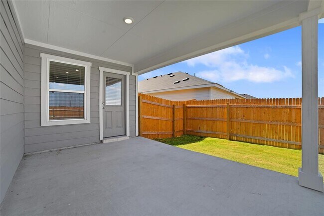 Building Photo - 18000 Purple Top Ln