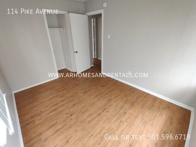 Building Photo - 114 Pike Ave