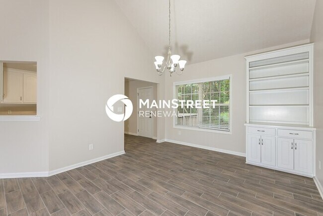 Building Photo - 4 Bedroom Pet-Friendly Home in Locust Grov...