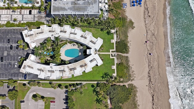 Building Photo - 2850 S Ocean Blvd