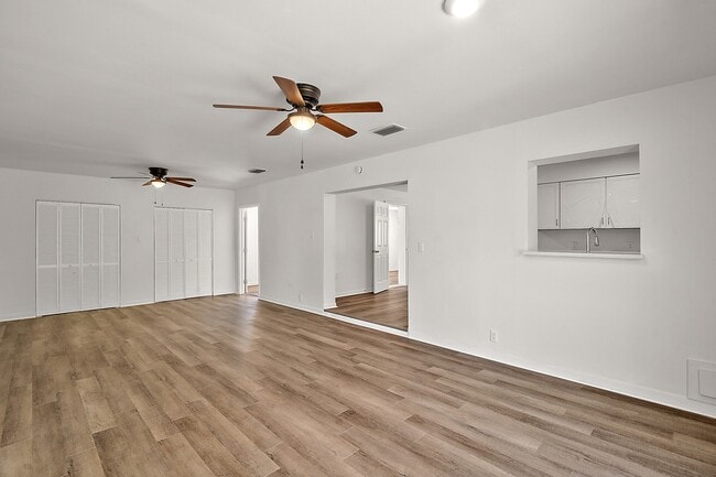 Building Photo - 33830 S Haines Creek Rd