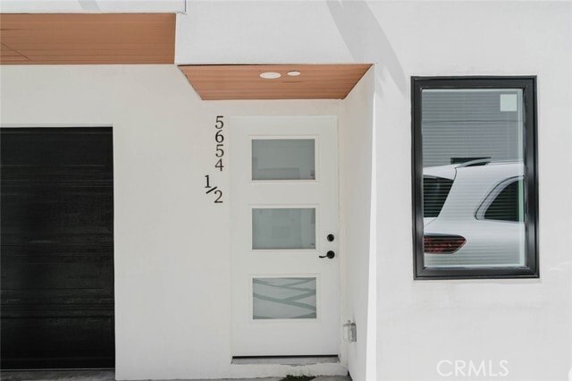 Building Photo - 5654 Cartwright Ave