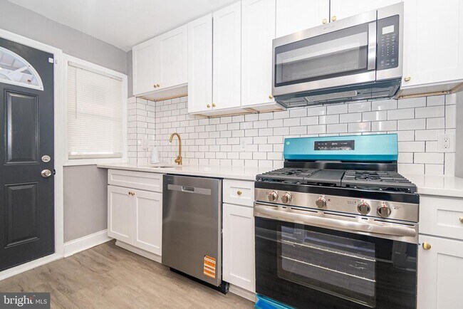 Building Photo - 3519 Kentucky Ave