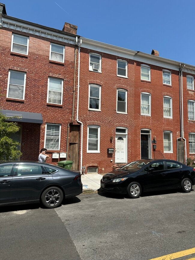 Building Photo - 1742 E Lombard St