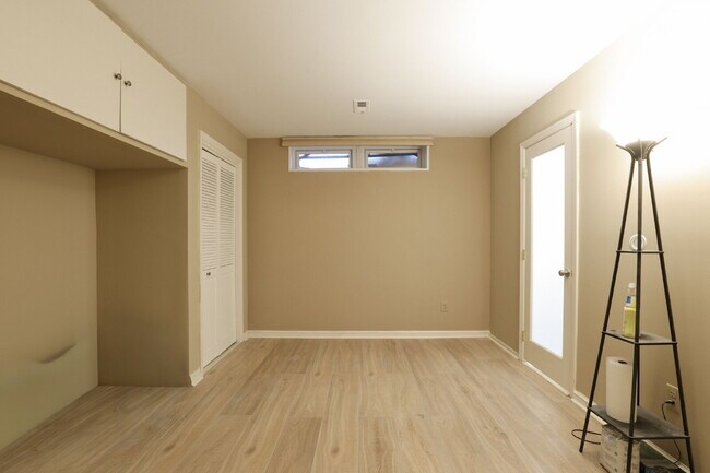 Building Photo - Welcome Home!