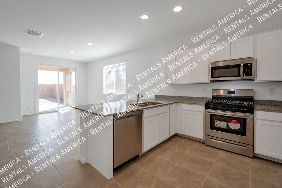 Building Photo - 3489 E Ridley Rd