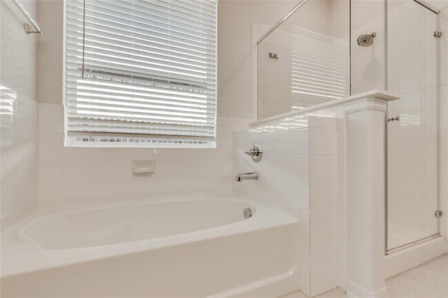 Building Photo - 252 Clear Frk Lp