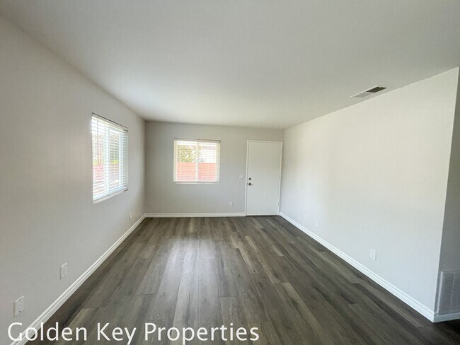Building Photo - Remodeled 2 Bedroom in Prime Carlsbad Village!