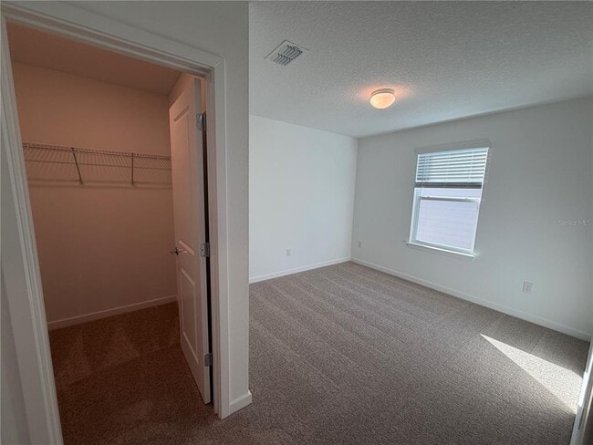 Building Photo - 33424 Binding Ties Ln