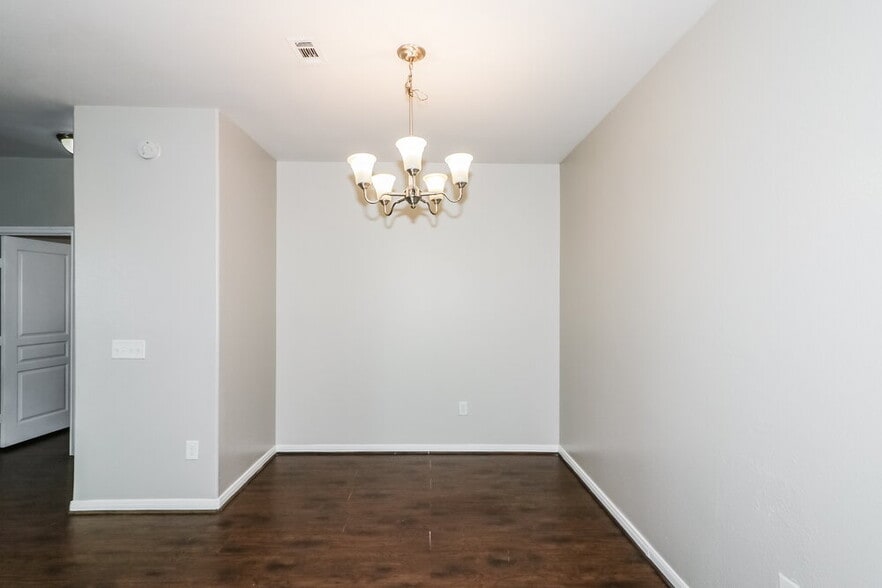 Building Photo - 10339 Dawson Hill Lane