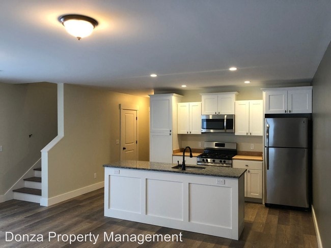 Building Photo - 224 Pope Meadow Dr