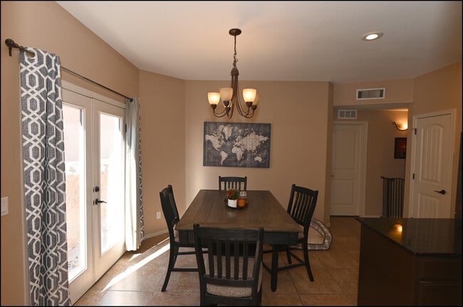 Building Photo - 14365 Valley Light Ct