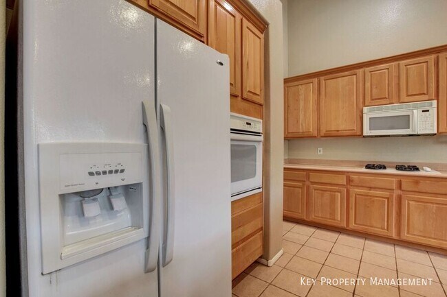 Building Photo - 2294 Tedesca Dr
