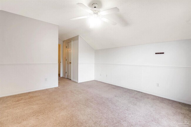 Building Photo - 873 Brande Ct
