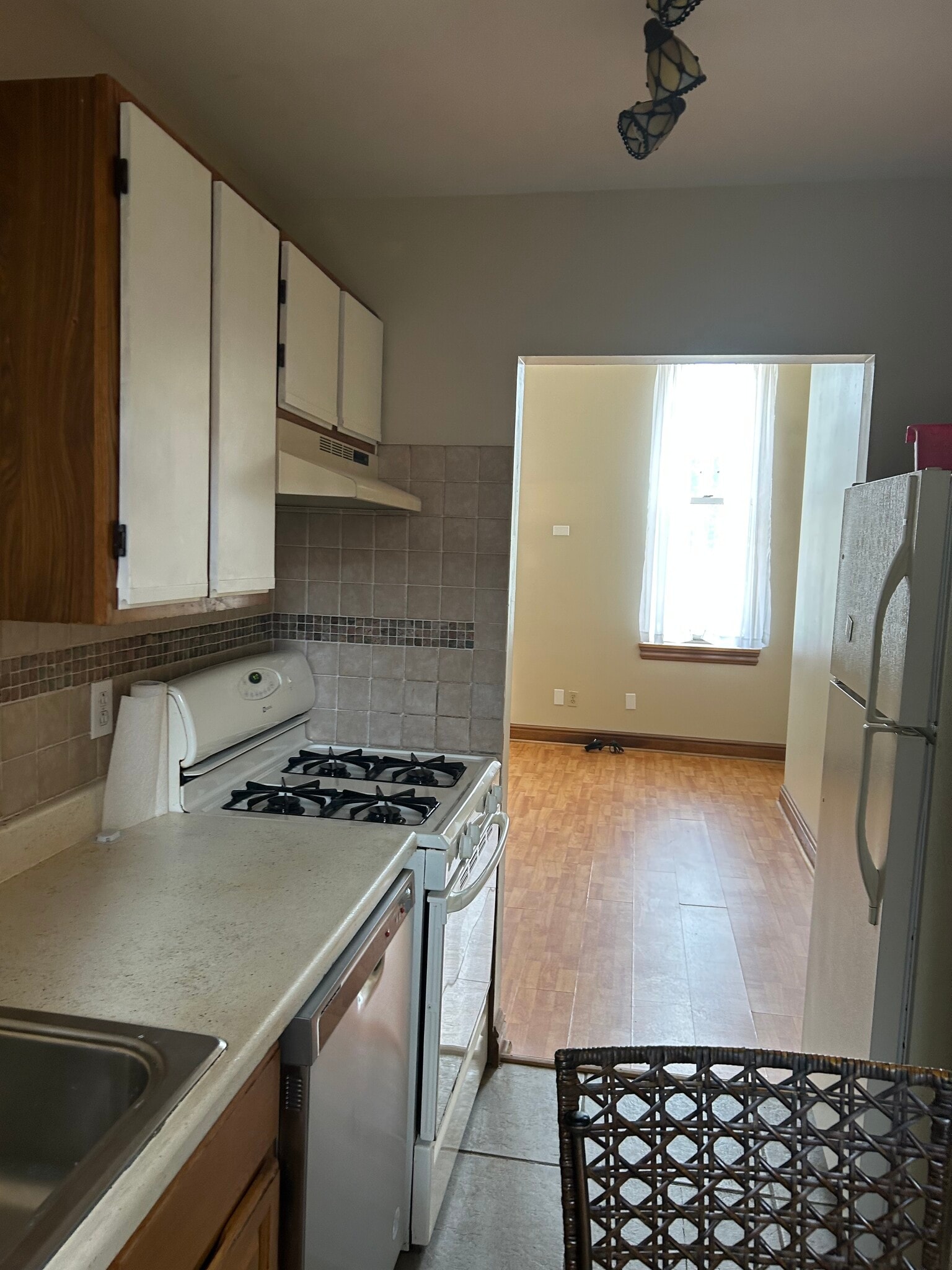 Building Photo - 1322 Juniata St