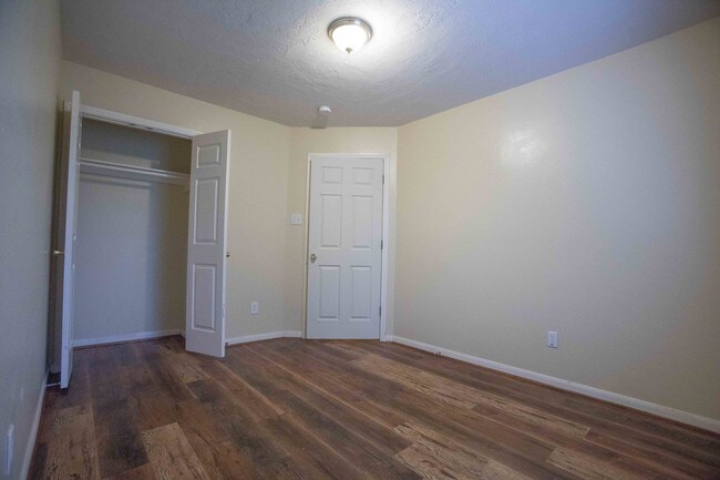 Building Photo - 7824 Comal St