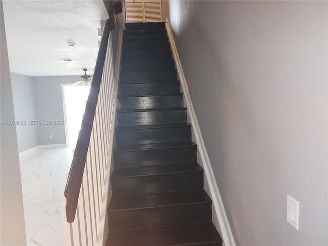 Building Photo - 2566 SW 82nd Ave