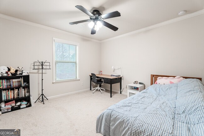 Building Photo - 801 Village Field Ct NW