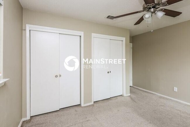 Building Photo - 3 Bedroom Pet-Friendly Home in DeSoto, TX with Main Street Renewal