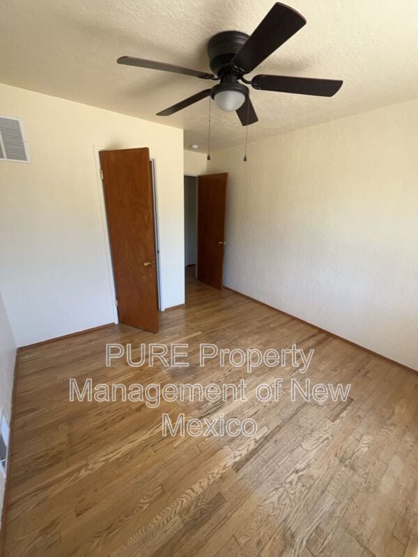 Building Photo - 6013 Zimmerman Ave NE