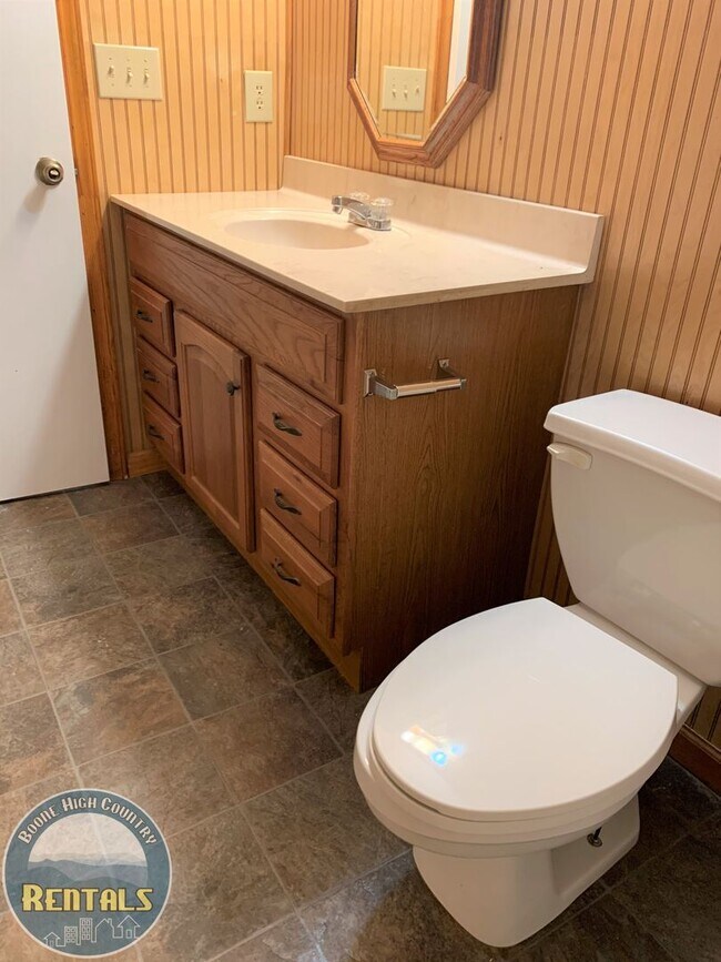 Building Photo - 159 David Sides Rd