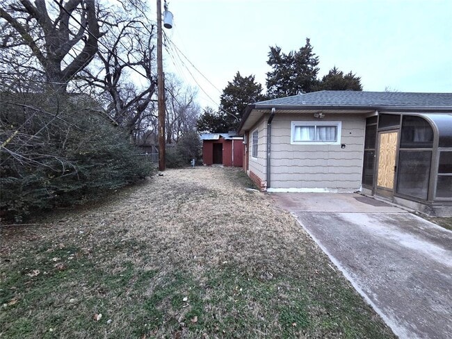 Building Photo - 4701 N Independence Ave