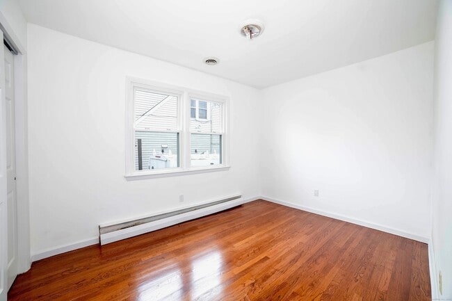 Building Photo - 45 Voight Ave