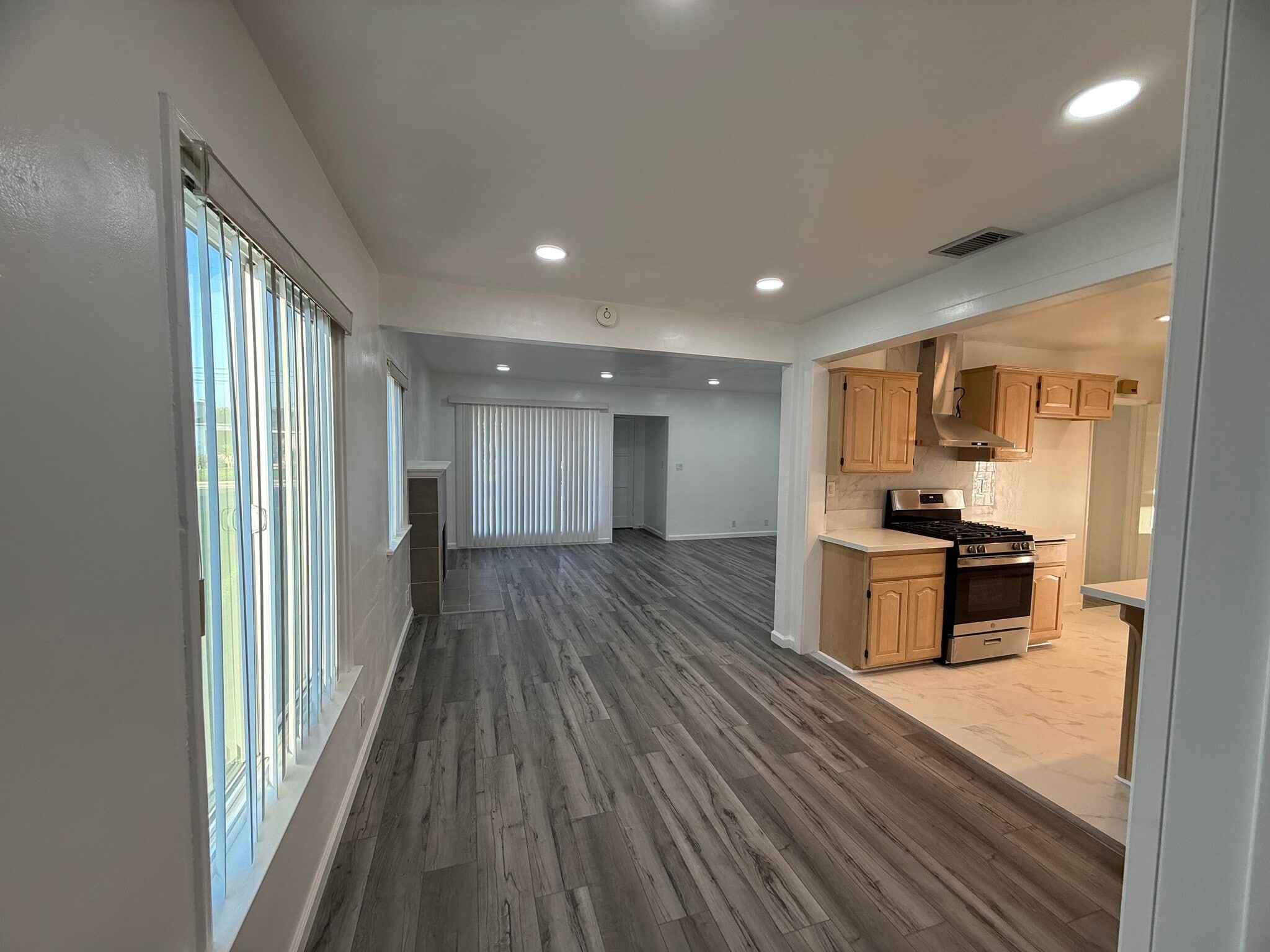 Building Photo - 627 N Stimson Ave