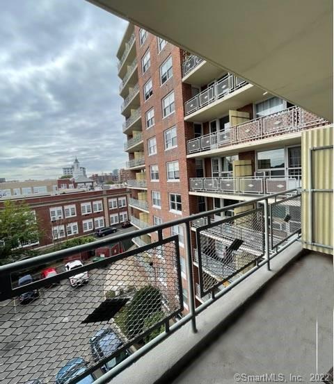 Building Photo - 71 Strawberry Hill Ave