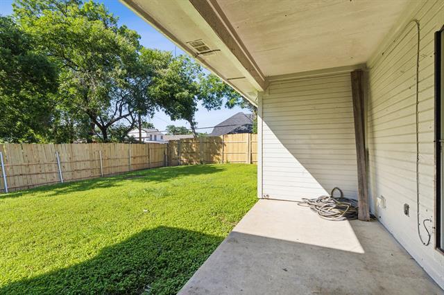 Building Photo - 7201 Denton Dr