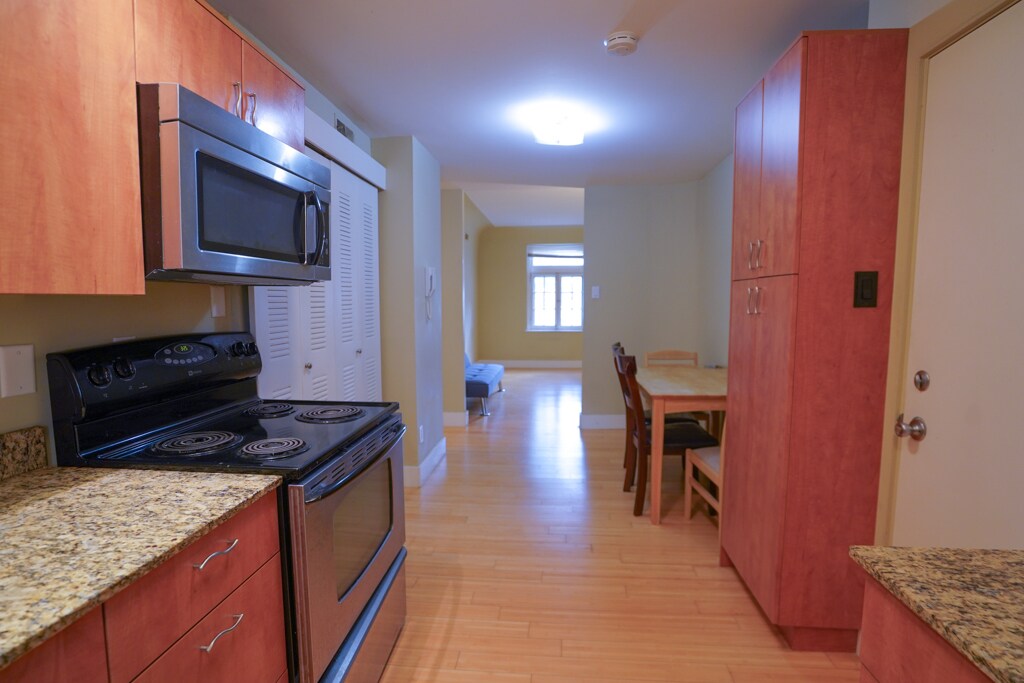 Building Photo - 613 Westgate Ave