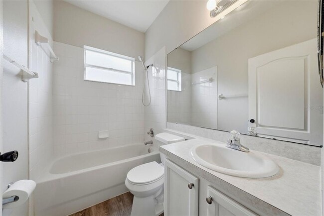 Building Photo - 403 Laguna Mill Dr