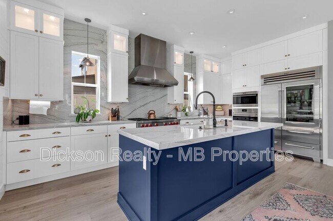 Building Photo - 6120 Triple Crown Dr