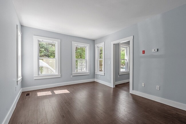 Building Photo - 31 Mill St