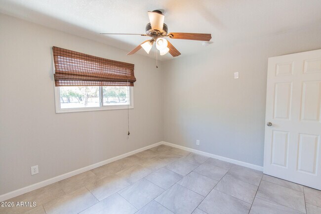 Building Photo - 1620 S Hardy Dr