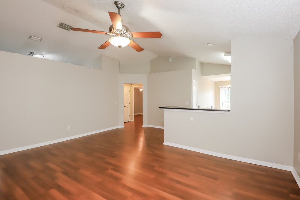 Building Photo - 6646 Summer Cove Dr