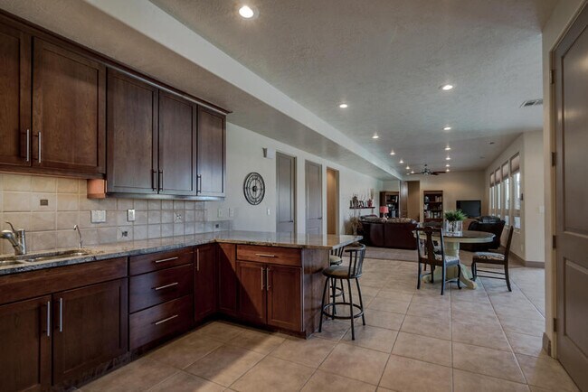 Building Photo - Stunning Luxury Home in Green Springs with...