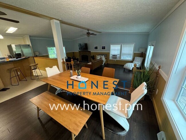 Building Photo - 107 Wood Land Dr