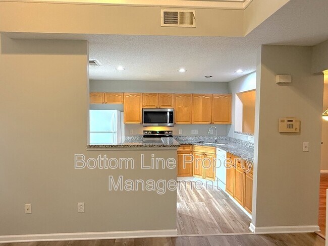 Building Photo - 9419 Elizabeth Townes Ln