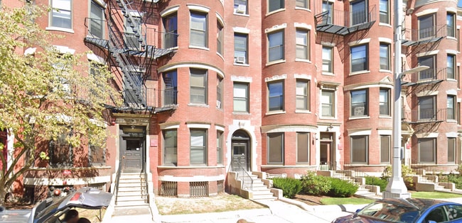 Building Photo - 9 Buswell St