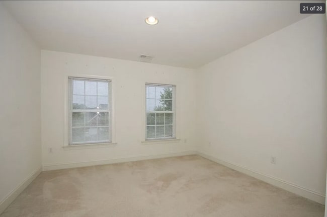 Building Photo - 317 Chamborley Dr