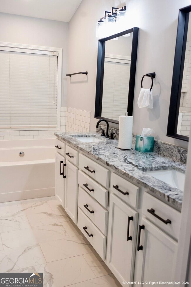 Building Photo - 4644 Creekside Cove