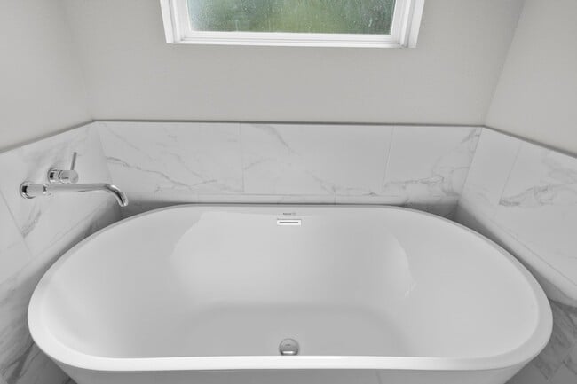 Building Photo - 861 Prosper St