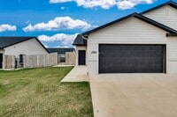 Building Photo - Fox Ridge Alex