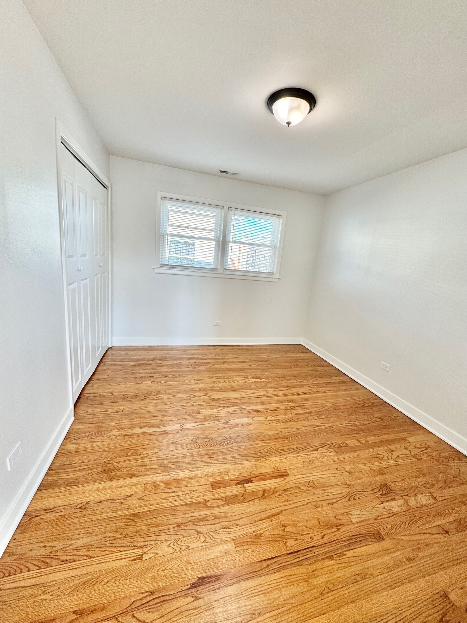 Building Photo - 4816 W Henderson St